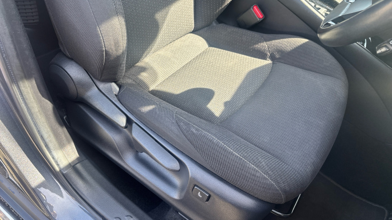 Toyota C-HR 1.8 Hybrid Dynamic 5dr CVT Hybrid Hatchback